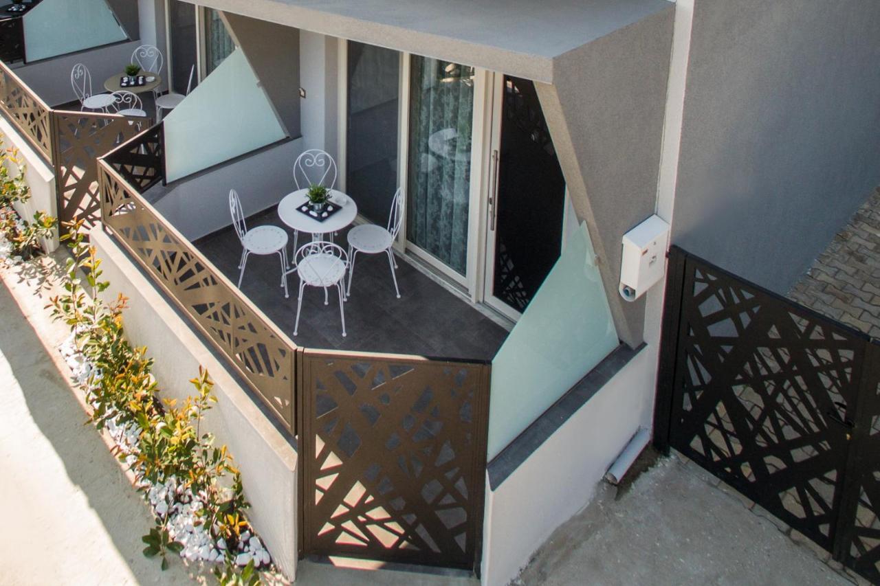 Oinoelia Luxury Suites & Residence Potos Exterior foto